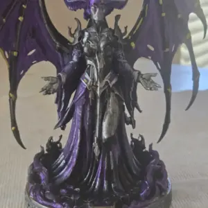 Lilith Queen of Shadows Statue
